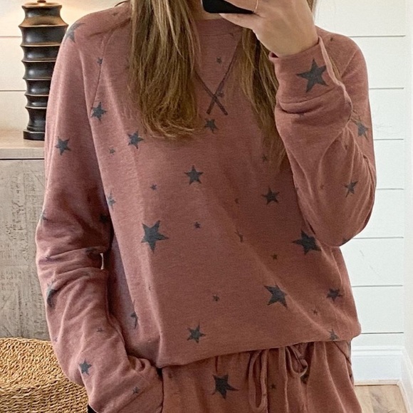 TALULAH Tops - Shop Talulah Under The Stars Pullover Rust NWT